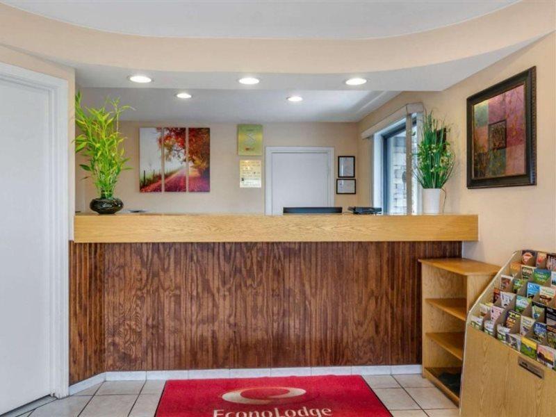 Econo Lodge Civic Center Roanoke Ngoại thất bức ảnh