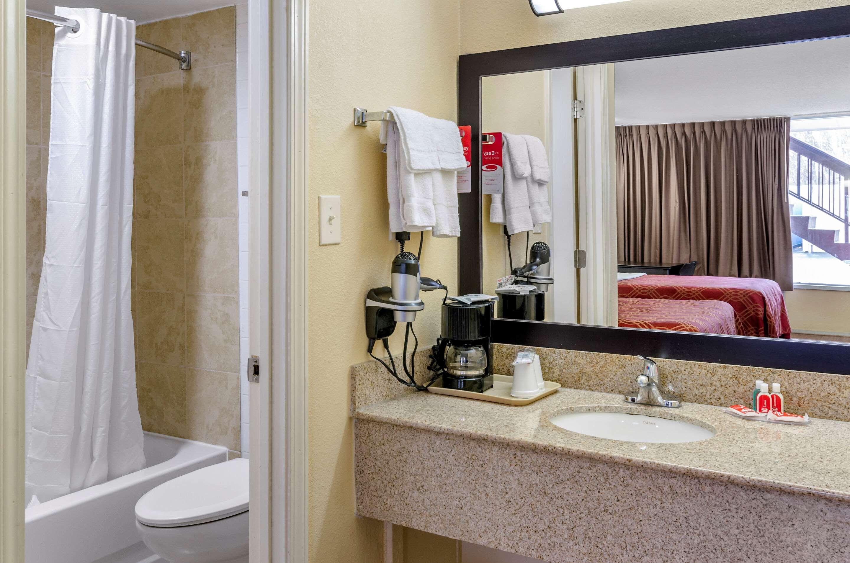 Econo Lodge Civic Center Roanoke Ngoại thất bức ảnh