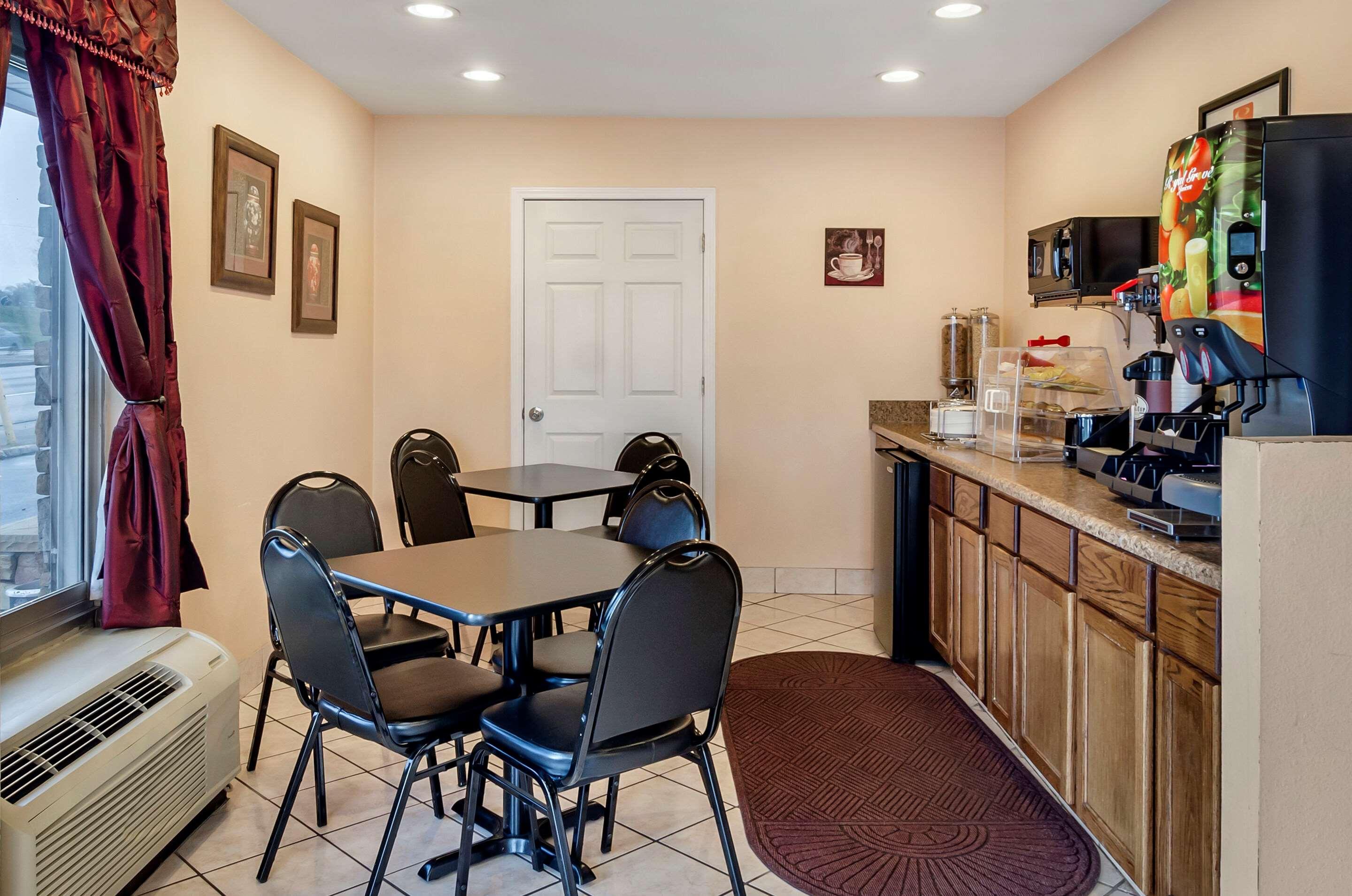 Econo Lodge Civic Center Roanoke Ngoại thất bức ảnh